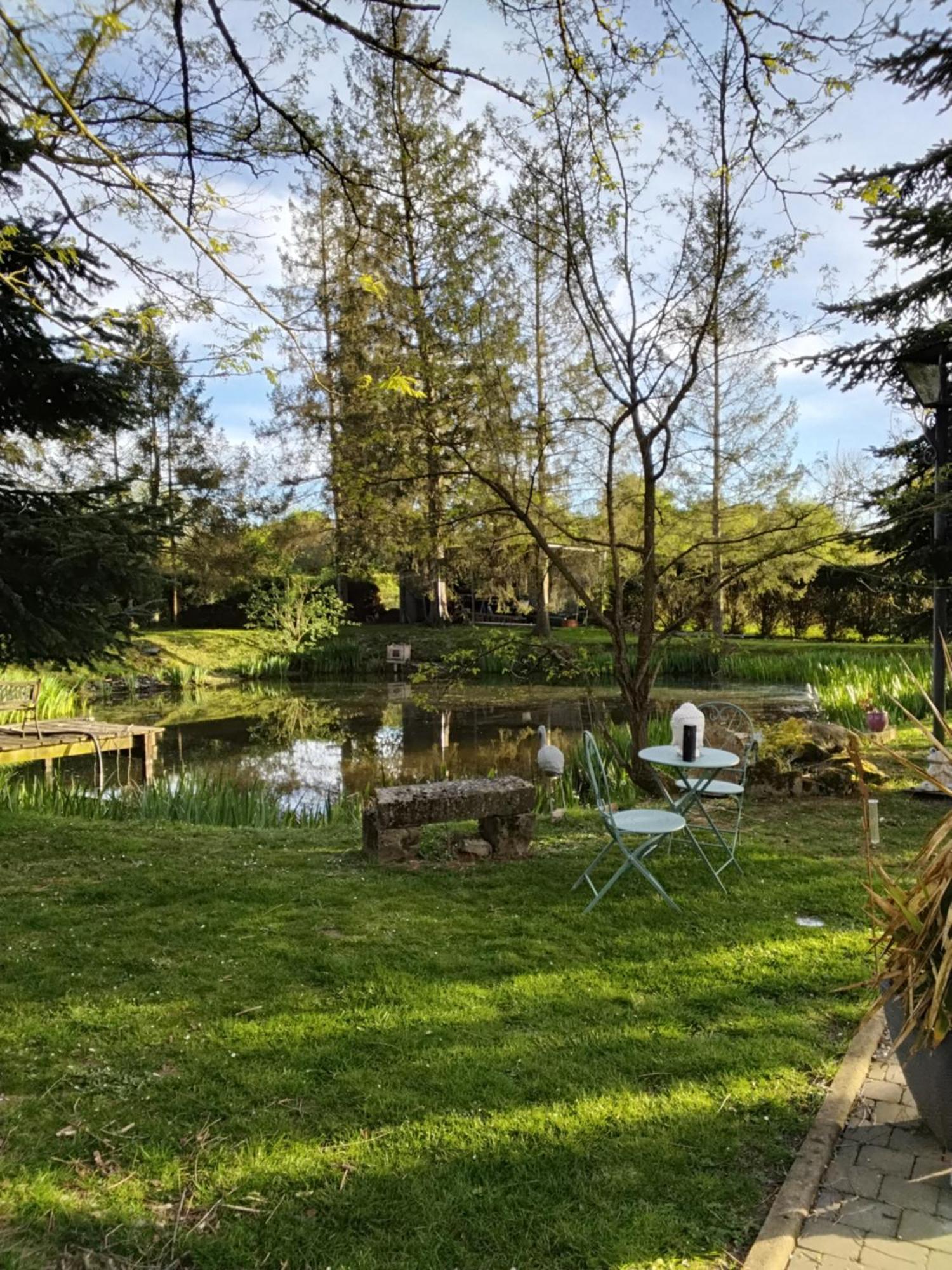 Au Petit Bonheur De Seraphine Saint-Aubin (Nord) Exterior foto